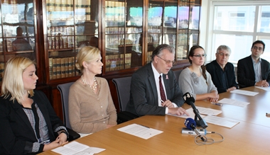 SÁTT ÞARF AÐ RÍKJA UM RÉTTARKERFIÐ