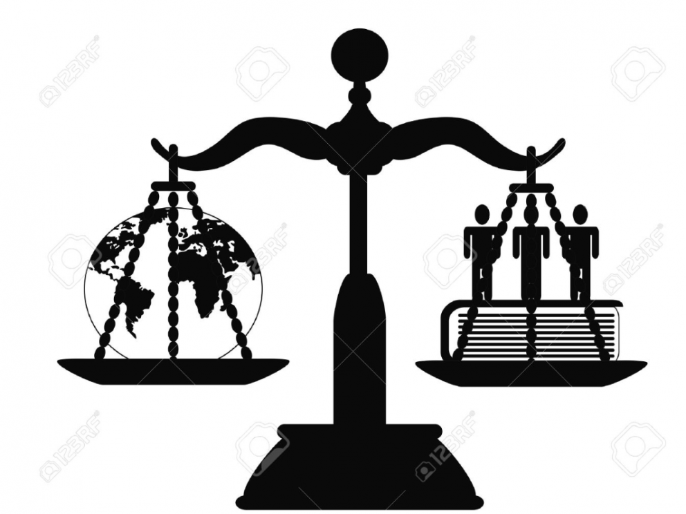 ÞÖRF Á OPINSKÁRRI UMRÆÐU OG SÍÐAN YFIRVEGAÐRI NIÐURSTÖÐU