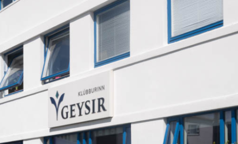 KLÚBBURINN GEYSIR MINNIR Á SIG